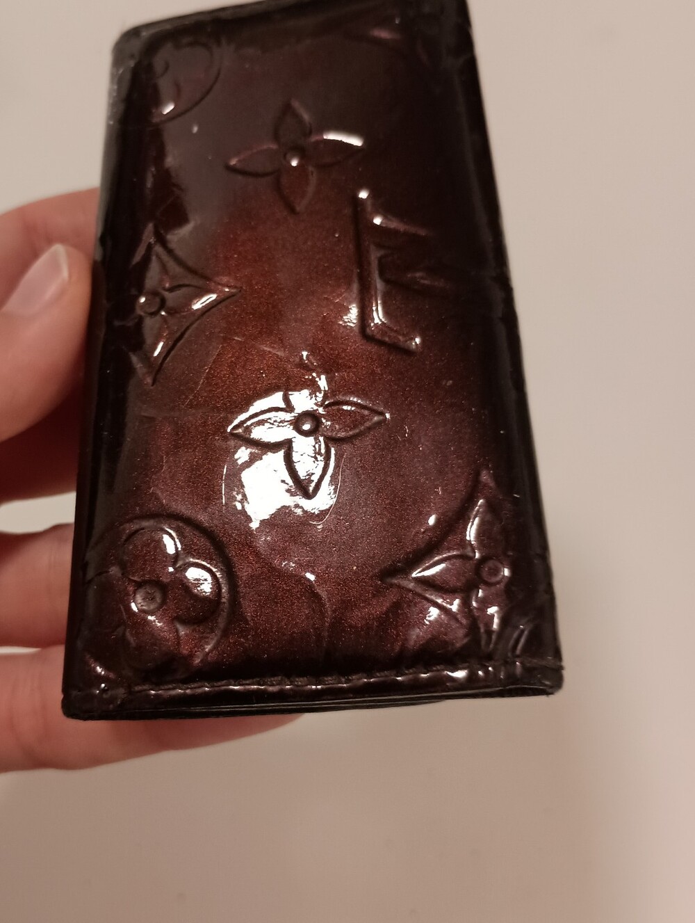 Authentic Louis Vuitton Monogram Vernis 4-Key Holder Amarante Wallet